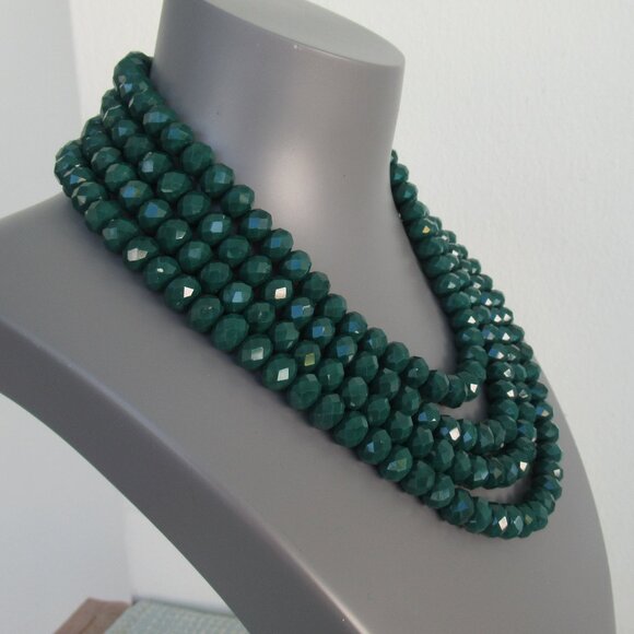 VTG Beaded 4 Strand Statement Necklace Green Faceted Glass w/Silver tone clasp - Picture 3 of 5
